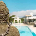 فندق The Sky - Adults Only 4*