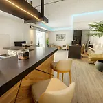 فندق The Sky - Adults Only 4*