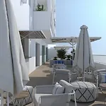 The Sky - Adults Only فندق كالا راتخاذا
