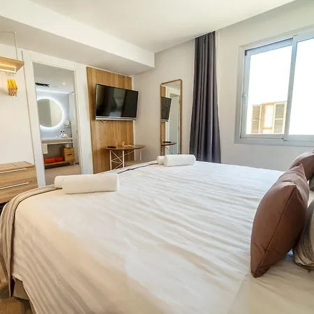 The Sky - Adults Only Otel