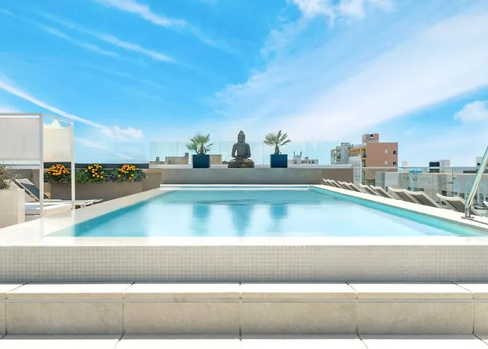 فندق The Sky - Adults Only كالا راتخاذا